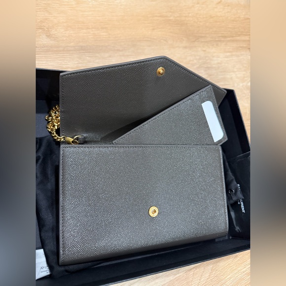 Yves Saint Laurent /YSL
UPTOWN WALLET ON CHAIN BAG - Picture 12 of 13